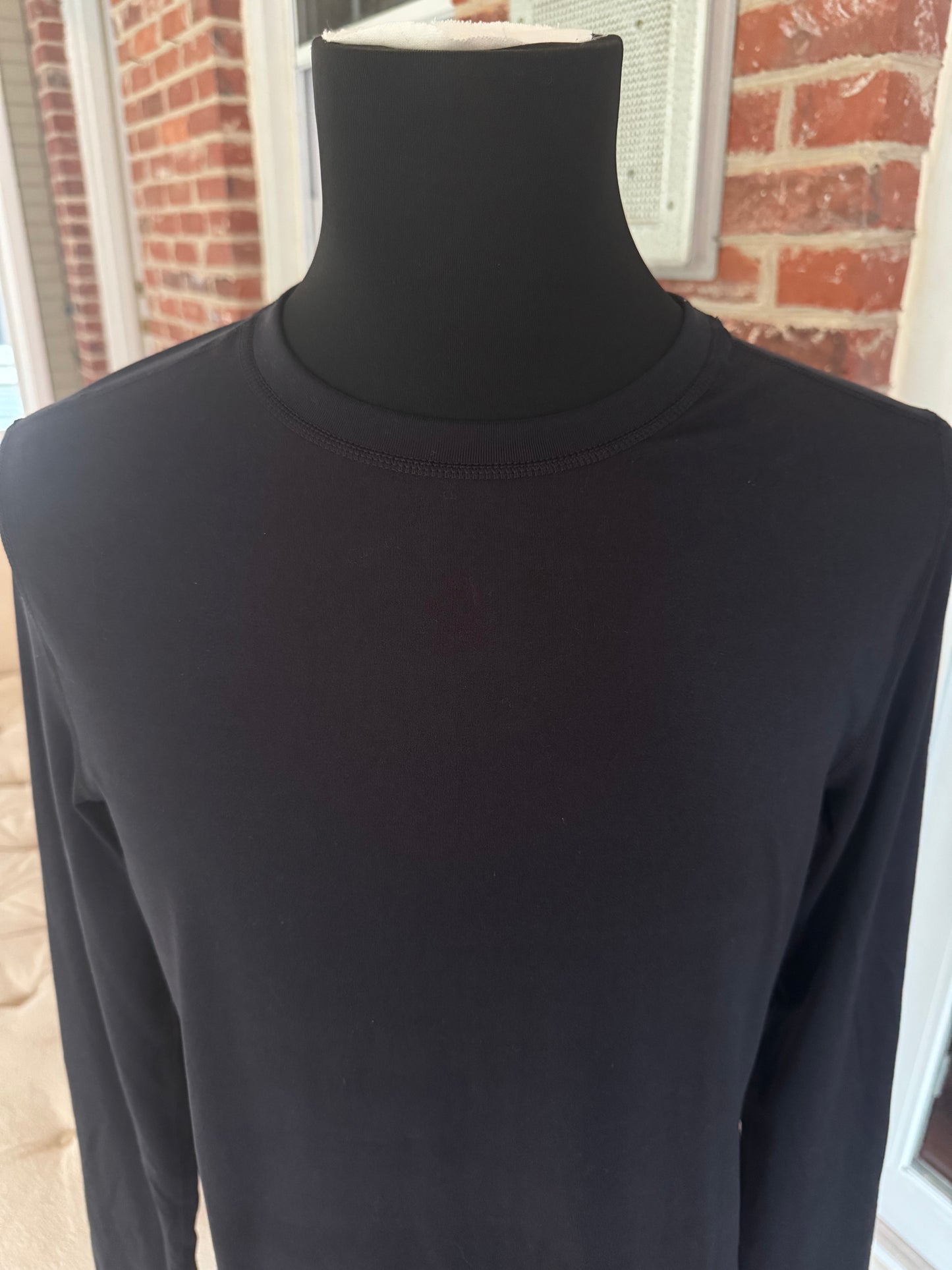 All In Motion Black Performance Top - Sweat-Wicking, Stretchy & Stylish for Ultimate Comfort