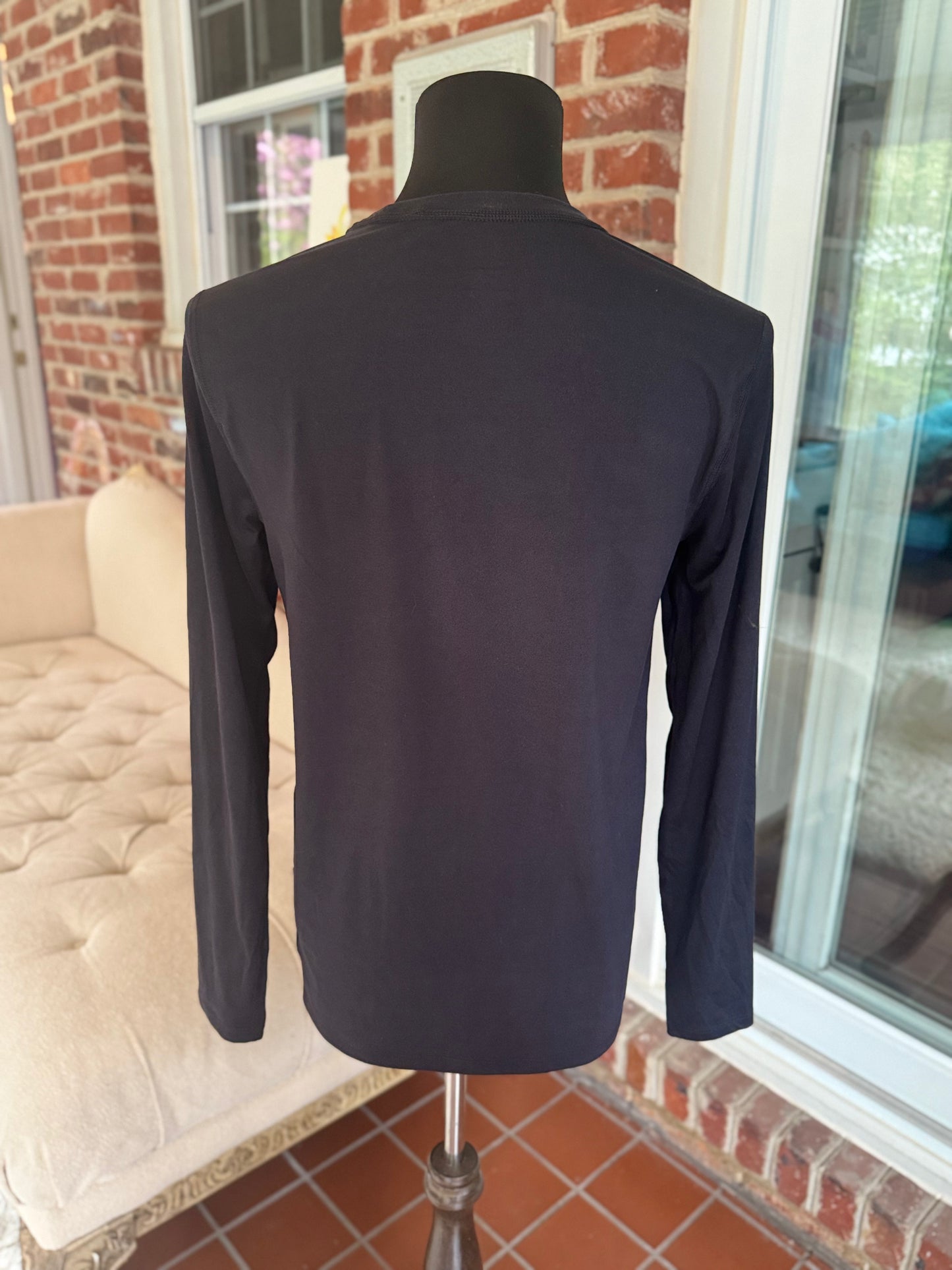 All In Motion Black Performance Top - Sweat-Wicking, Stretchy & Stylish for Ultimate Comfort